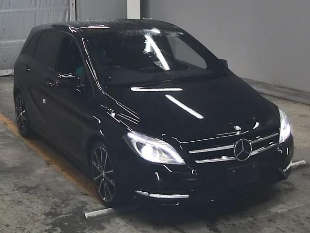 443 Mercedes benz B class 246242 2012 г. (ZIP Tokyo)